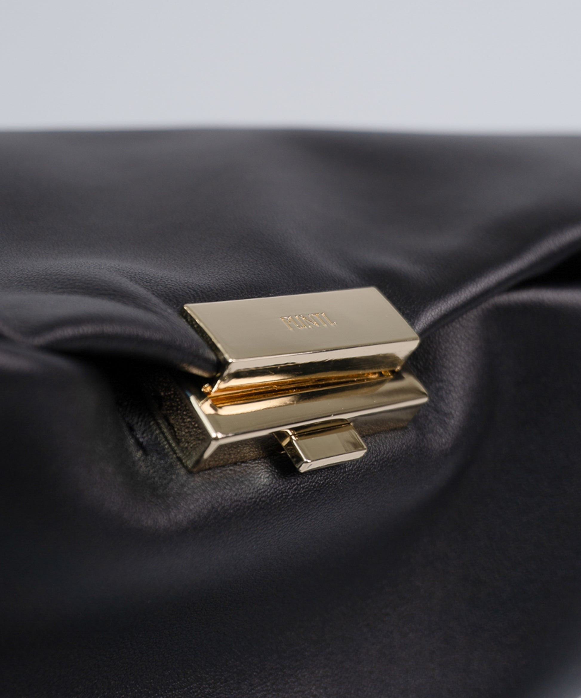 GRAFT-TOTE L / P-019